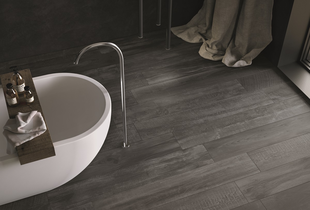 Panaria_Crosswood_05_Bagno_Ebony_Nero_Puro_P1_OK Low Res.jpg